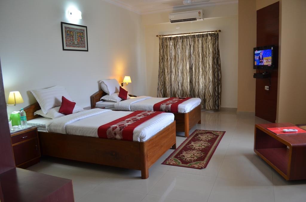 Hotel Rajdhani Regency Guwahati Quarto foto