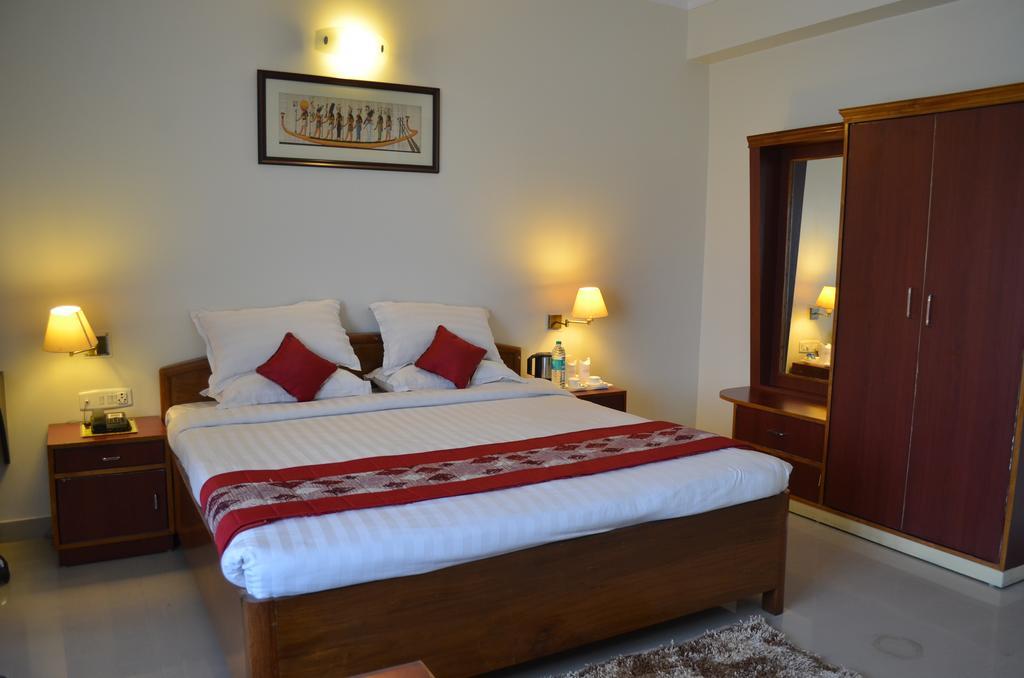 Hotel Rajdhani Regency Guwahati Quarto foto